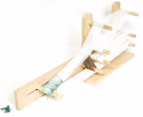 How To: Build an Inkle Loom | Make: