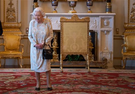 How Many Rooms Does Buckingham Palace In England Have | Psoriasisguru.com