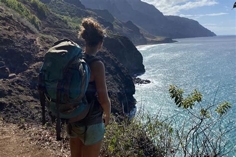 Backpacking the Na Pali Coast: Everything You Need for Kauai's Famous Hike | GearJunkie