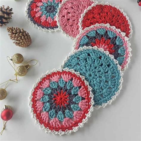 Christmas Coaster Crochet Pattern (Free) - Annie Design Crochet