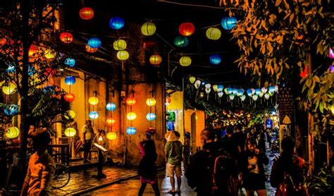 Top 5 Things To Know About Hoi An Lantern Festival 2024 - 2025