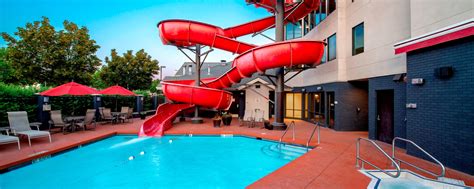 Kelowna Hotels with Pool and Water Slides | Fairfield Inn & Suites Kelowna