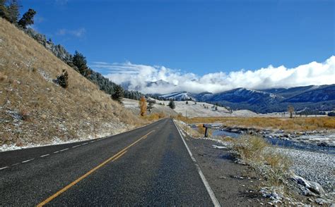 Plan a day trip From Big Sky to Yellowstone | Wilson Hotel