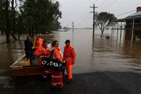 Australia weighs creating disaster relief force as floods hit southeast | Reuters