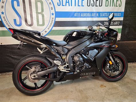 2005 YAMAHA YZF-R1 | Seattle Used Bikes