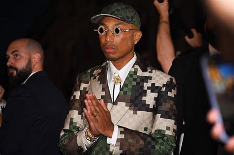 Pharrell Williams’ Louis Vuitton star-studded debut sparked joy | CNN