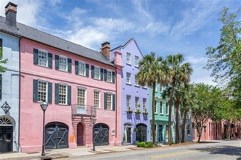 History of Rainbow Row in Charleston SC | Palmetto Carriage Works