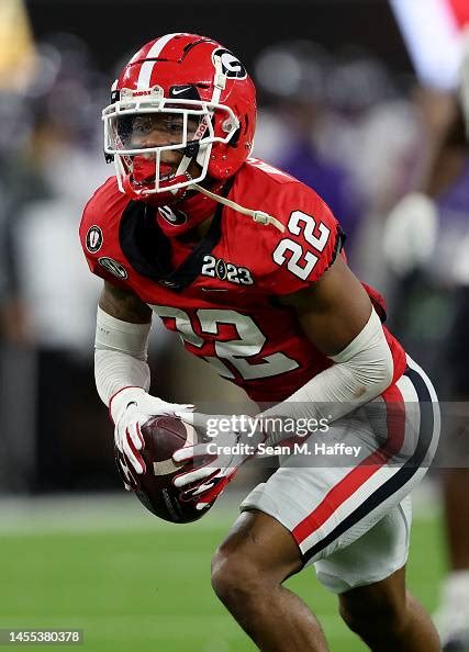 Javon Bullard of the Georgia Bulldogs reacts after making an... News Photo - Getty Images