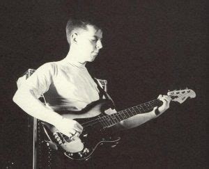 Andy Rourke (The Smiths) | Know Your Bass Player