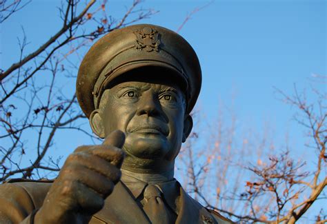 Gettysburg's Eisenhower Statues | Gettysburg Daily