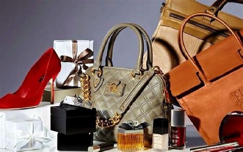 What Luxury Items Every Woman Should Own | Luxury items, Everyday handbag, Lady dior bag