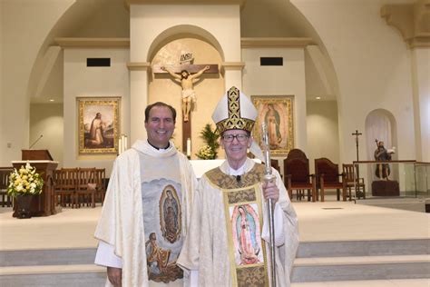 Dedication formally brings ‘light of Christ’ into new south Chandler ...