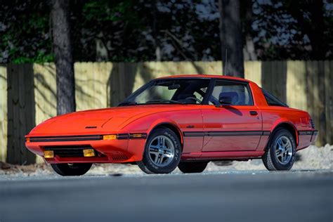 1985 Mazda RX-7 | Art & Speed Classic Car Gallery in Memphis, TN