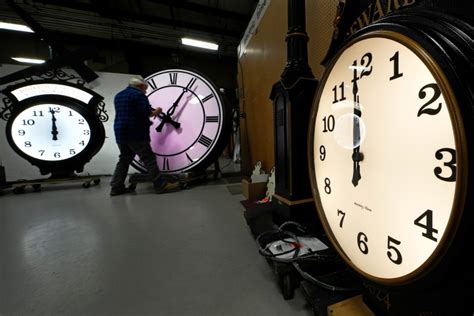 What to know about daylight saving time as it ends Sunday