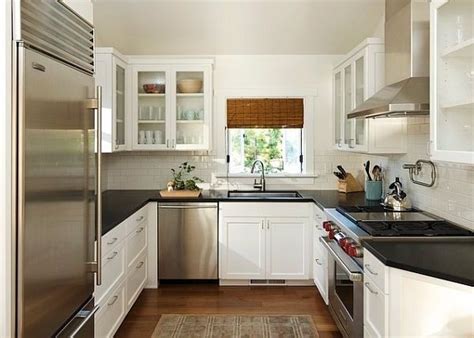 1000+ images about Kitchen U-shaped with end window on Pinterest | White kitchen cabinets, White ...