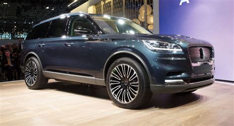 Lincoln Aviator Forecasts An Elegant Three-Row Plug-In Hybrid | Carscoops