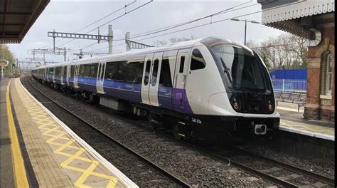 TfL confirms £1bn deal to sell and leaseback Elizabeth line trains ...