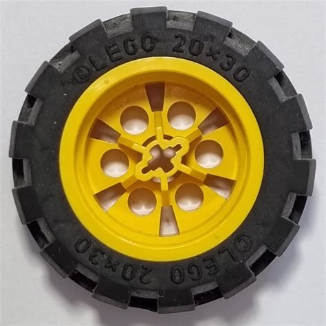 LEGO Yellow Wheel 20 x 30 Balloon Medium with Tire 49.6 x 20 (Balloon ...