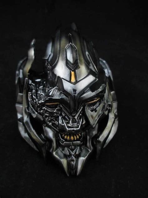 action figure DOTM Megatron Bust head