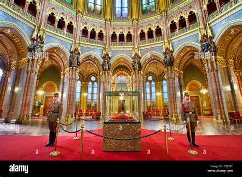 Budapest, Hungarian Parliament Building, Interior of Central Dome of ...