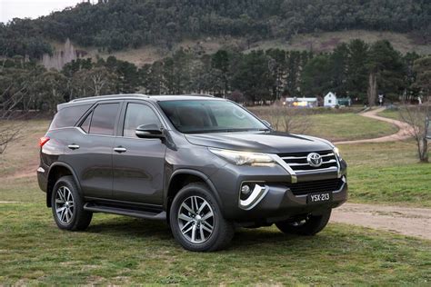 2016 Toyota Fortuner Debuts in Australia and Thailand with 177 HP 2.8 ...