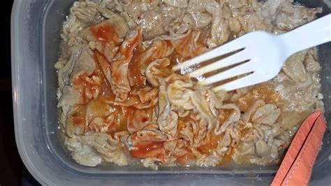 Cooked Chitterlings w/ hot sauce - YouTube