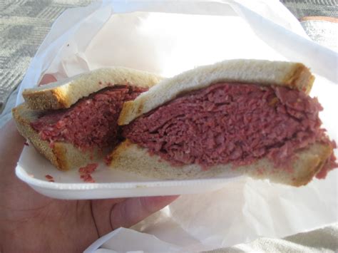 The Perfectly Corned Beef at Deli Unique (CLOSED) – The Unvegan