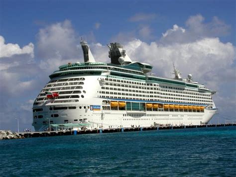 Cruise Vacations: Adventure of the Seas Photos