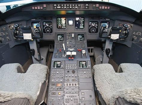 BOMBARDIER CRJ 700 | 10004 | Aircraft.com