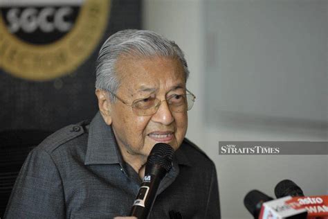 Wait till the term ends for GE15, says Dr M | New Straits Times | Malaysia General Business ...