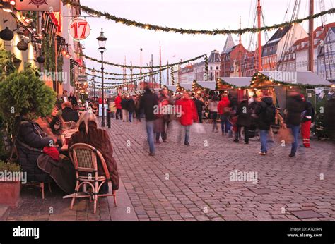 Nyhavn, Christmas Market, Copenhagen Stock Photo - Alamy