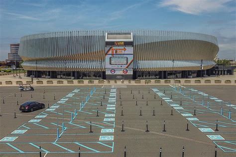 Nassau Coliseum being shuttered, putting Islanders in flux