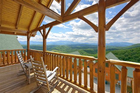 Mountain Cabin | Sevierville, East Tennessee | Glamping Hub