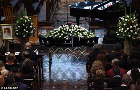 Stevie Wright remembered by hundreds at his public funeral in Sydney ...