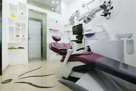 Modern & Stylist Interior Designs Ideas for Small Dental Clinic