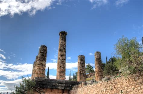 Premium Photo | Oracle at delphi