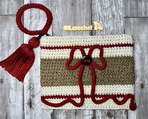 Simple Pouch Crochet Pattern — tlcrochet