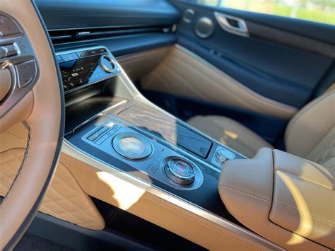 2024 Genesis GV80: 142 Interior Photos | U.S. News