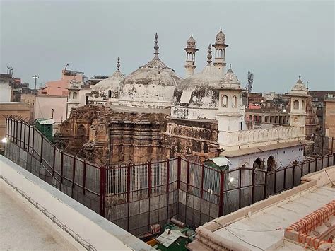 Shivling ‘found’ on Gyanvapi mosque premises, court orders area sealed ...