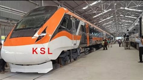 Vande Bharat Trains To Get New Colour After Makeover | Check Pic Inside | India News, Times Now