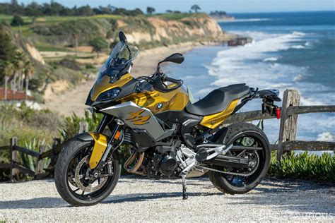 First Ride Review – 2020 BMW F900R and BMW F900XR | Bike-urious