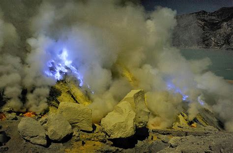 Kawah Ijen Indonesia: un volcán de 'lava azul'