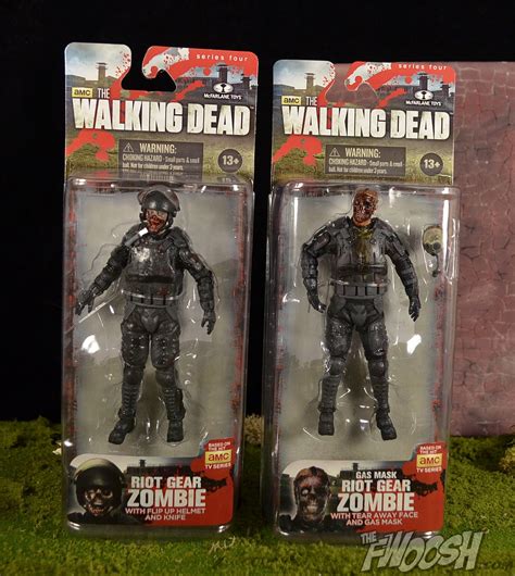 McFarlane Toys - The Walking Dead: Riot Gear Zombie and Gas Mask Riot ...