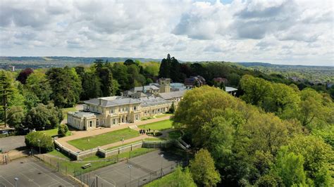 Dunottar School | Reigate | Surrey | England | isbi Schools