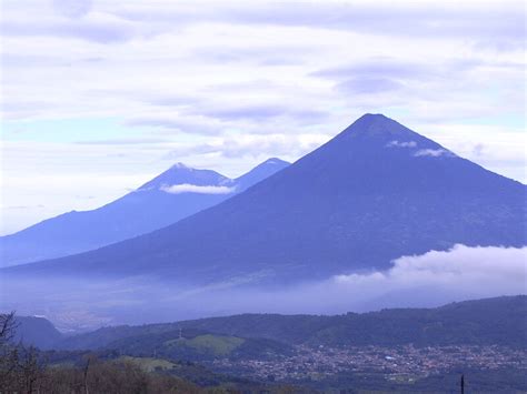 Volcanes dormidos emiten tres veces más azufre de lo estimado - El Periodista