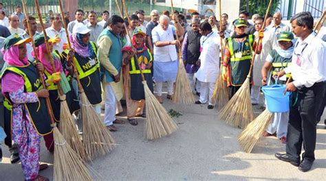 Tourism Ministry launches ‘Campaign Clean India’