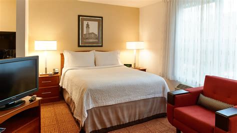 Hotels in North Loop Minneapolis - TownePlace Suites North Loop