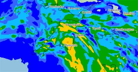 Live: Met Office warning as 70mph wind and heavy rain batters Plymouth ...