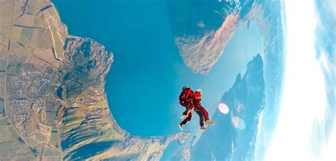 Queenstown Skydiving at 15,000 Feet in New Zealand! – I am Aileen