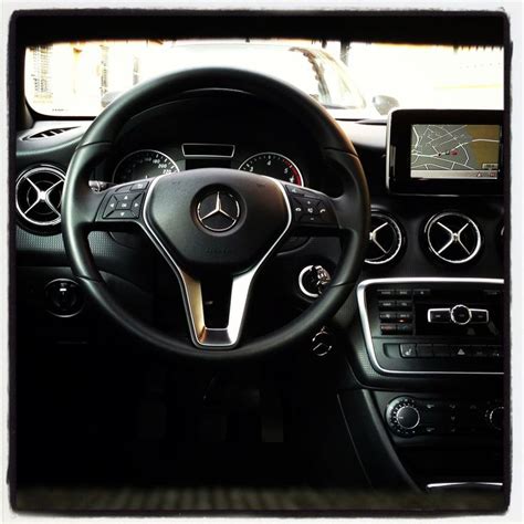 MERCEDES A180 interior